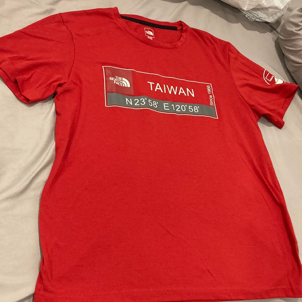 Sz S The North Face T-Shirt, Taiwan Exclusive